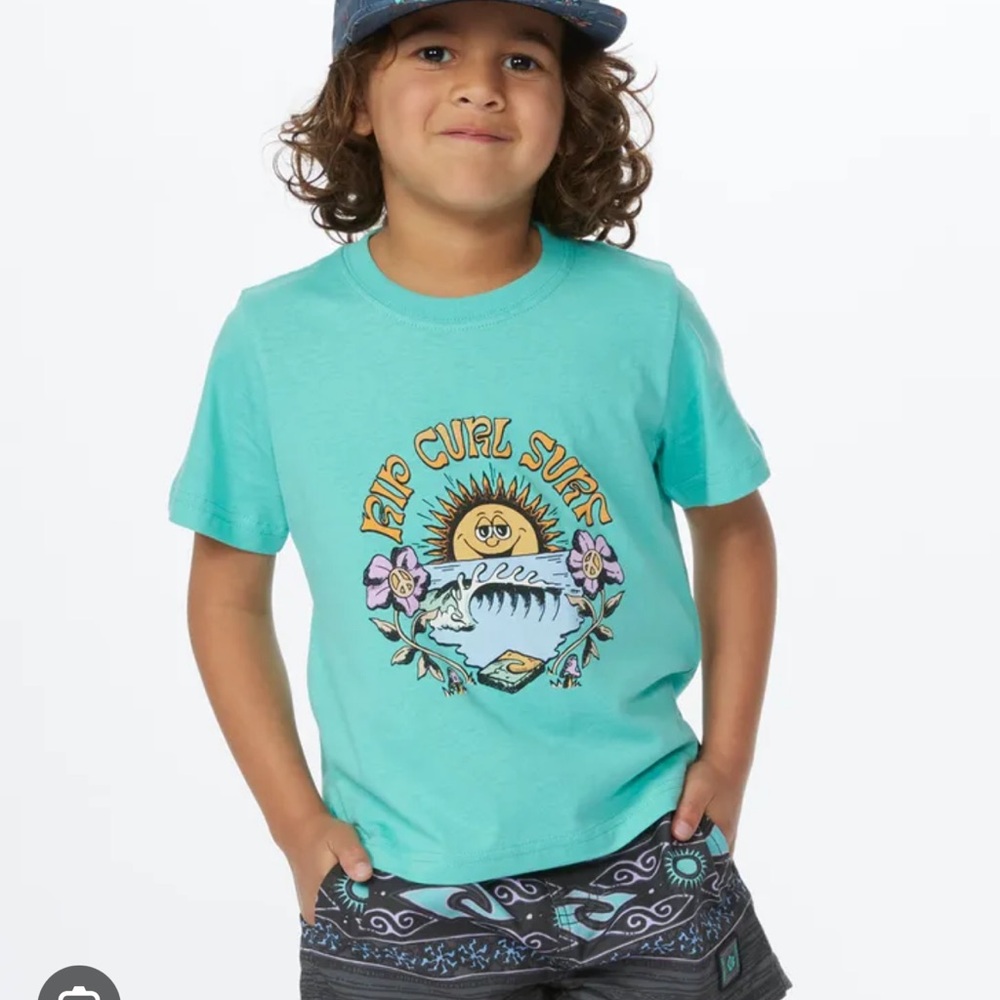 RIP CURL- Mystic Waves Art Short Sleeve T. Size 1-2